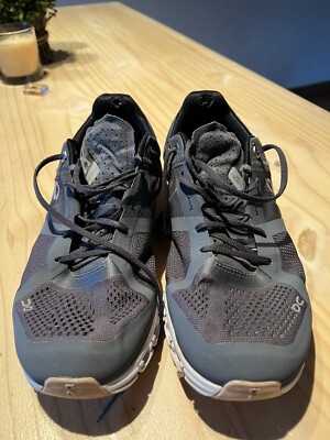 ON cloud athletic trainers 9 gray workout tennis shoes Women main image 4