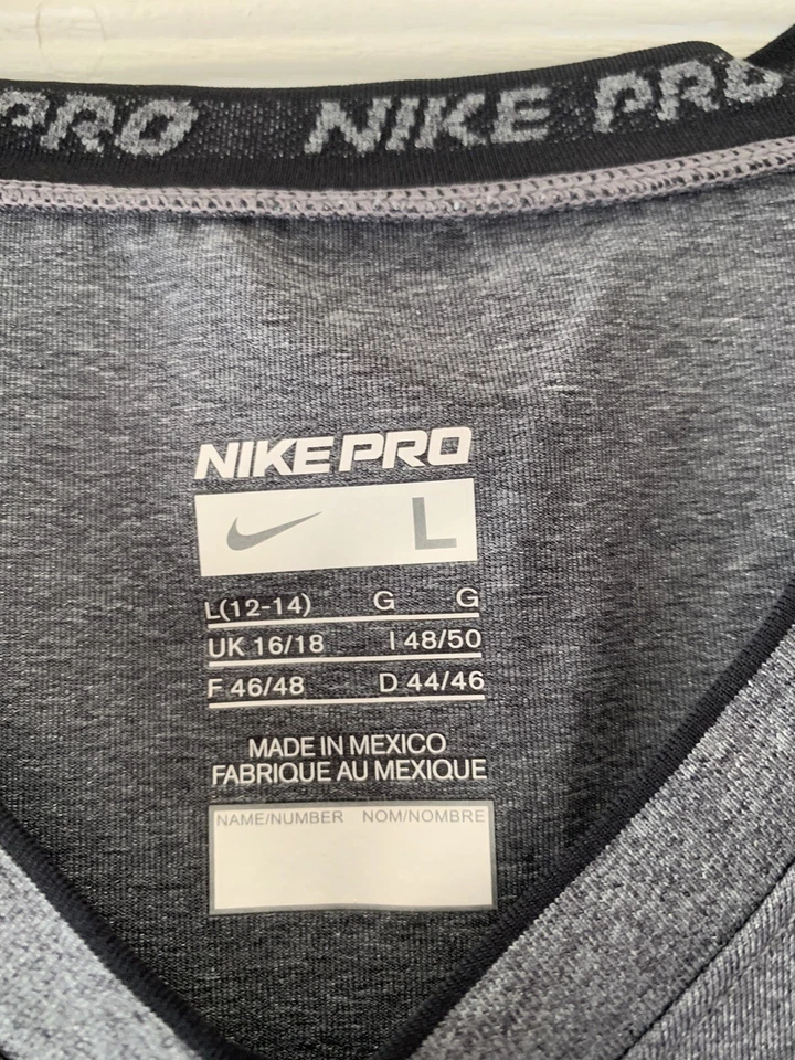 ✨Yourh L (12-14)  Nike Pro Short Sleeve  Shirt, Gray Black Trim And Logo Unisex - Image 3 of 4