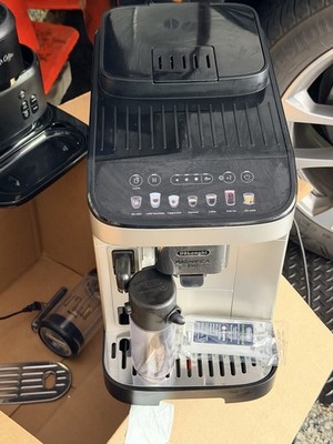 De'Longhi Magnifica Evo Espresso Machine - ECAM29084SB (Silver)