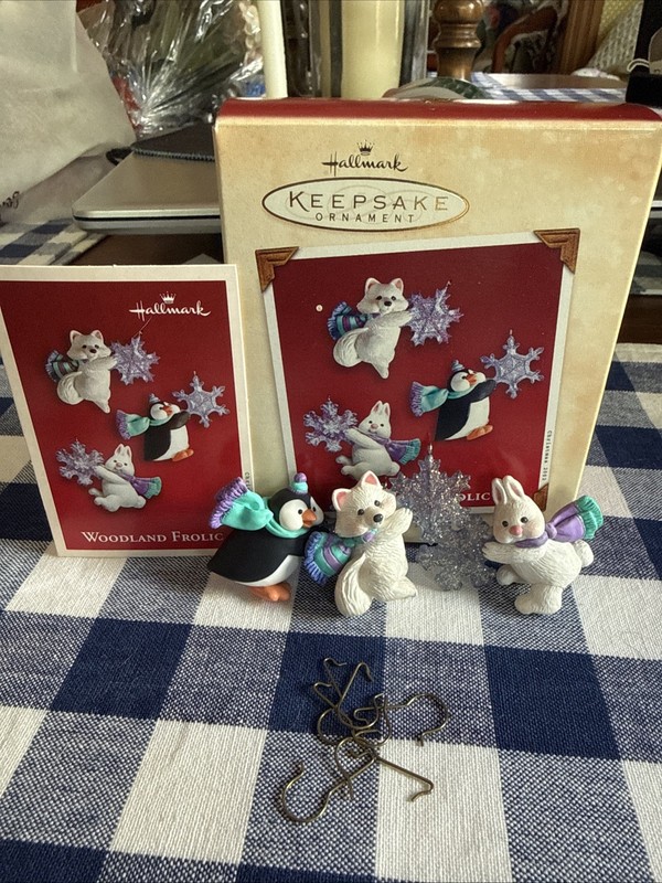 Hallmark Keepsake Ornaments “Woodland Frolic” Set Box And Xtra Hooks Included