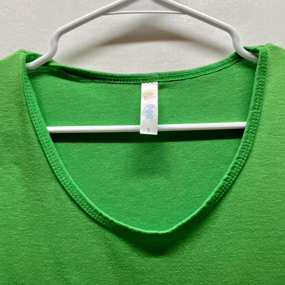 LuLaRoe Scoop Neck Tee Women's Small Bright Green Short Sleeve Cotton Blend GUC - Image 4 of 4