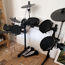 Alesis Turbo Mesh Kit 7-Piece Electronic Drum Kit Mesh Heads USB Out Module