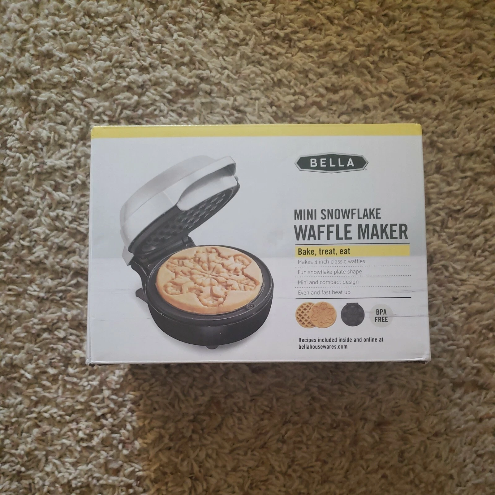 NIB Bella Mini Waffle Maker Christmas Snowflake Snow Design for Holiday Brunch
Opens in a new window