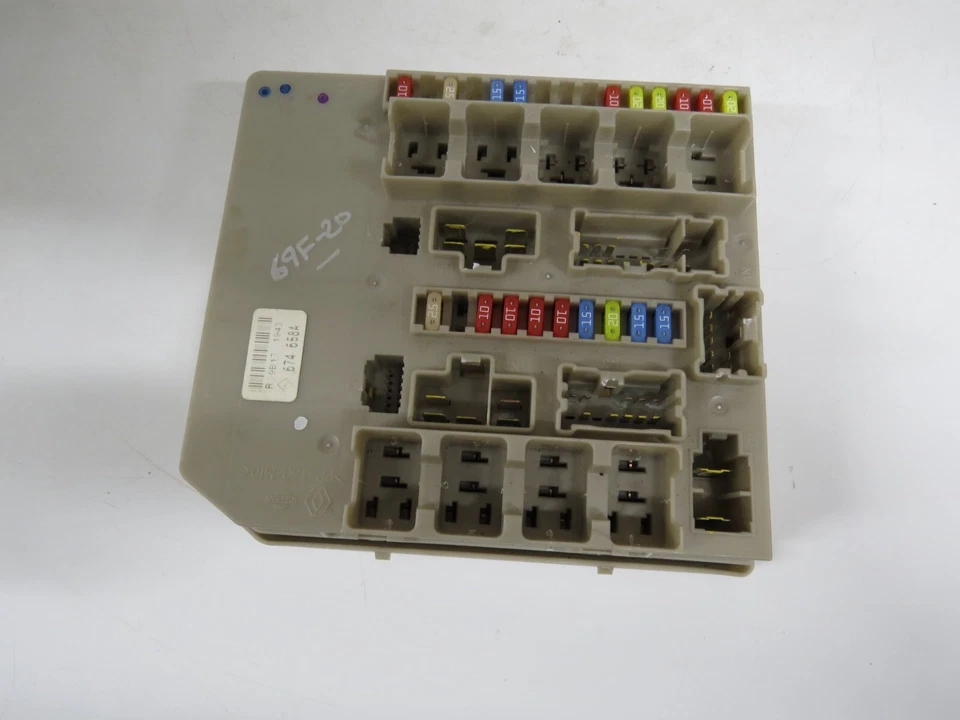 233293D Reanult Modus Clio Mk3 Genuino Motor Relé y Caja de Fusibles Unidad Módulo Foto 2 de 4