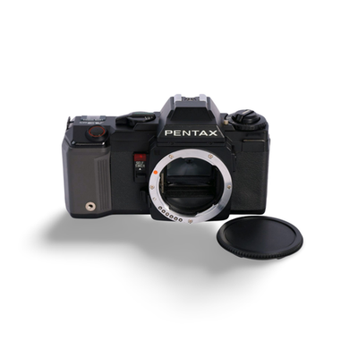 A3  DATE　　PENTAX Pentax A3 date with Takumar A zoom 28-80mm f/3.5—4.5 lens. - Wide