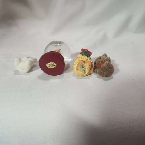 11 Bears Resin Ceramic Otagiri Snow Globe Fuzzt Pin B23 - Picture 10 of 10