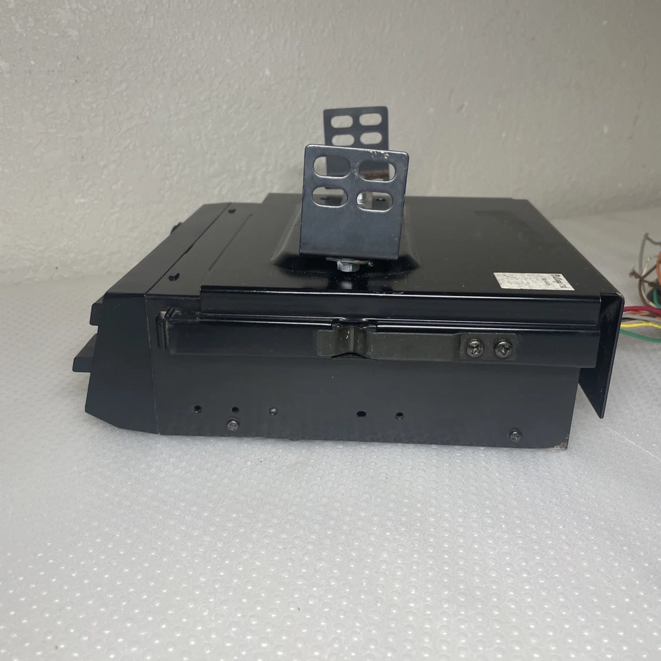 Vintage CRAIG T102 Car Stereo Matrix Cassette Player Auto Reverse **AS IS**PARTS - Image 4 of 4