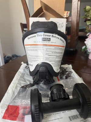 MSA 493108 Large Ultra Elite  Series Full Face Air Purifying Respirator