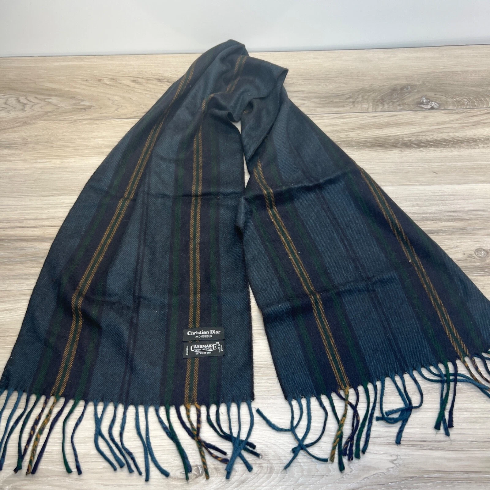 Foulard Christian Dior Monsieur bleu rayé 100 % acrylique frange rectangulaire