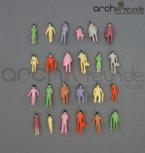 100 x Model Standing Sitting Figurines People Hand Painted 1:150 N Gauge