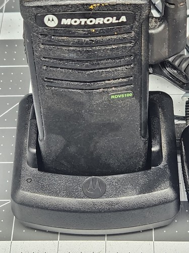 Motorola RDV5100 10-Channel VHF Two-Way Radio Black W/ Base UNTESTED - Photo 4/10