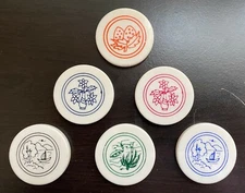 4 Designer Tournament Carrom Carom Board Coins Plastic Striker Flicker Fine Item