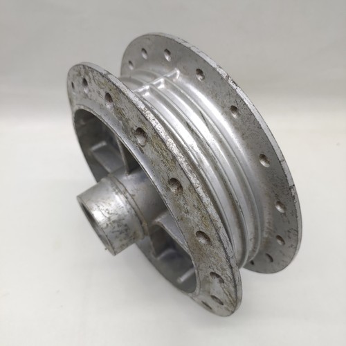 Suzuki GT185 GT125 T125 GP125 GN RGR Rear Wheel Drum 64110-07601 / 64110- 07604 - Picture 2 of 13