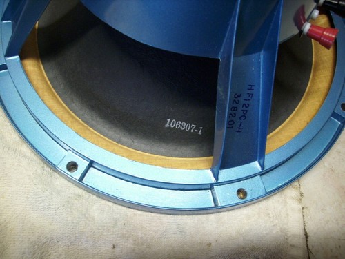 Utah HF12PC-H 12" 3-way speakers super nice condition - Picture 4 of 12