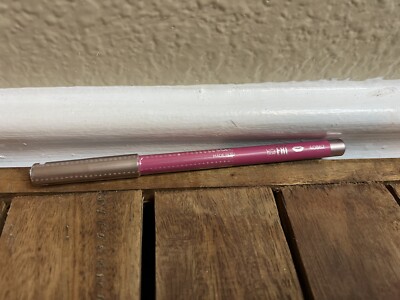 Faberlic Glam Liner 40862 Satin Kiss? Made In EU Manufactured 10/20