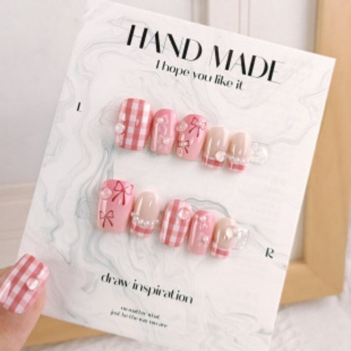 10 pink and white gradient nail patches handmade phototherapy wear nails - 第 14/25 張圖片
