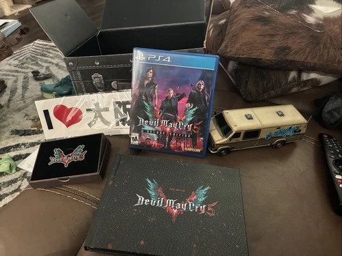Devil May Cry 5 -- Collector's Edition (Sony PlayStation 4) CIB