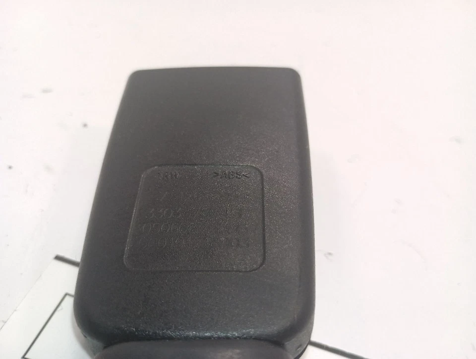 2006 年宝马 323i 12154662 前驱动左座皮带扣 — 第 2/4 张图片