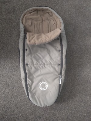 Bugaboo Bee Baby Cocoon Light, entwickelt für die Verwendung mit Bugaboo Bee Kinderwagen