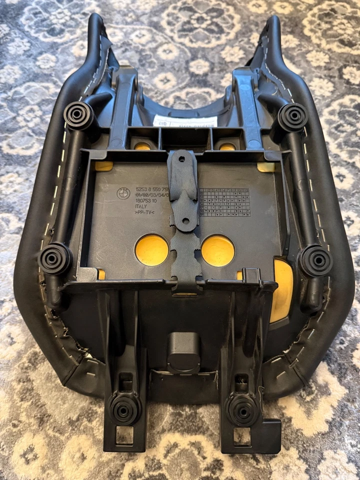 Asiento de conductor de motocicleta BMW, negro, “alto” (altura estándar de 820 mm) como nuevo Foto 3 de 4