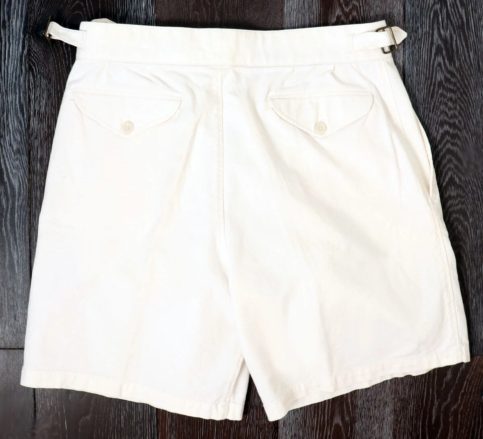 Calça Bermuda Bermuda Jeans Branca Vintage Pregas 1980 Banana Republic Safari - Imagem 4 de 4