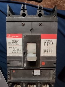 GE Spectra RMS 600V 600A Molded Case Circuit Breaker (SGLA36AT0600)