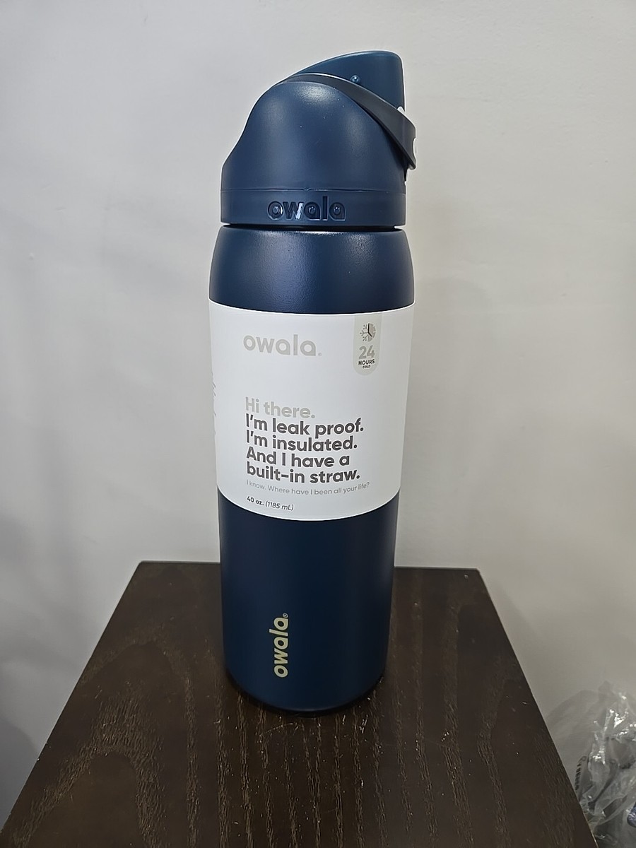 Owala FreeSip Stainless Steel Water Bottle / 40oz / Color: Winter