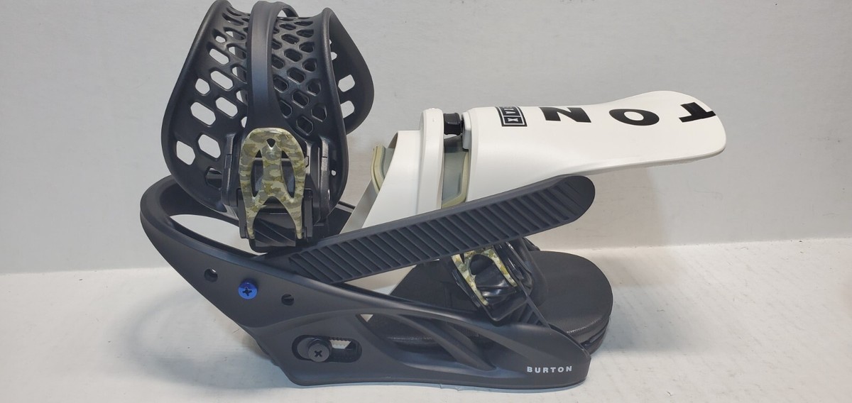 軽量バイン！BURTON LEXA 新品ストラップ！Mサイズ 軽量バイン！BURTON LEXA 新品ストラップ！Mサイズ スノーボード