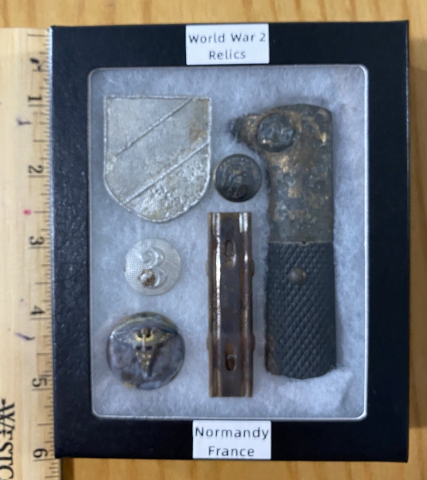 WW2 Relics,Eagle/Anchor Button,German Helmet Shield,K98 Handle,Medical