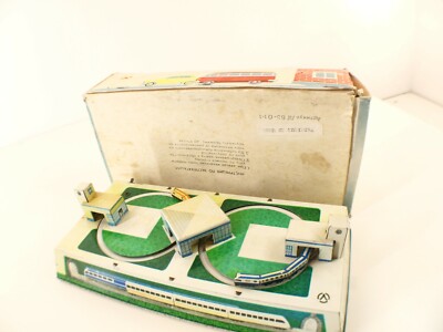 ANCIEN JOUET MÉCANIQUE en tôle: voiture avec souris - INGAP EUR 401,85 ANCIEN JOUET MÉCANIQUE en tôle: voiture avec souris - INGAP EUR 401,85