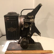 Vintage 16mm Keystone Moviegraph Model E-743 Movie Projector Needs TLC