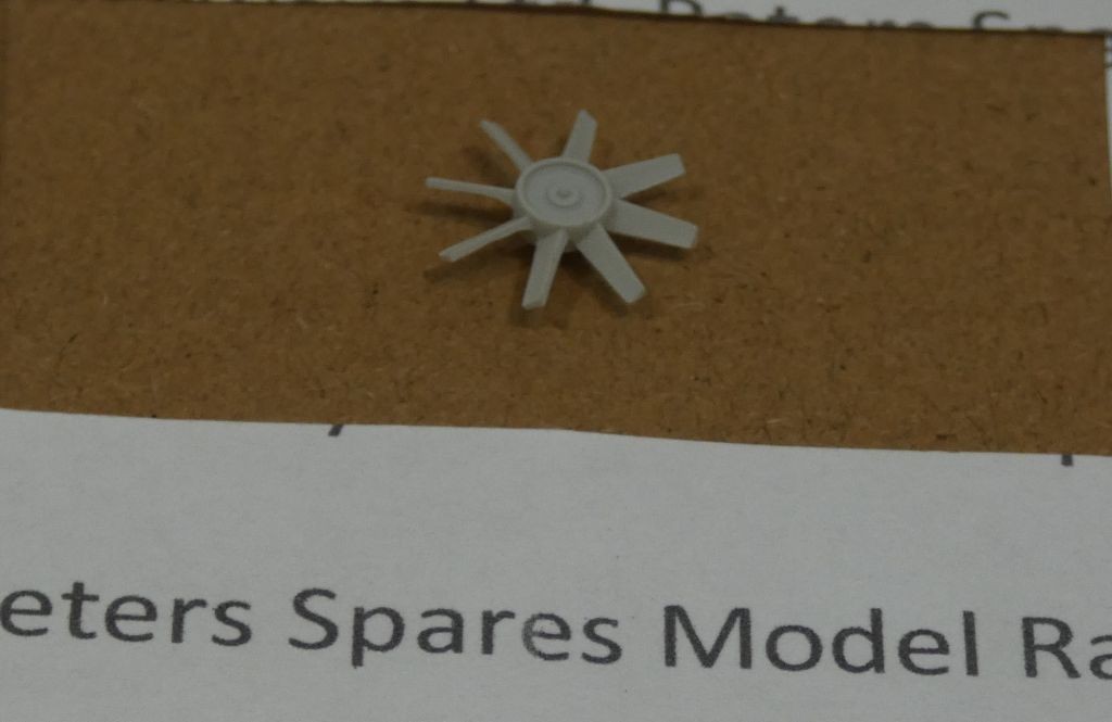 Dapol 111586 Class 73 OO Gauge Fan Light Grey