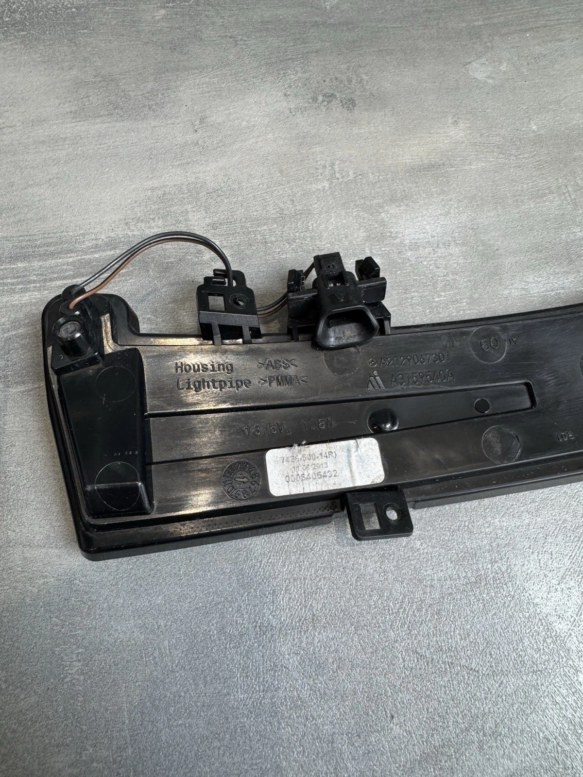 MercedesBenz A Class W176 Mirror Indicators Left & Right A2129067201 A2129067301 9