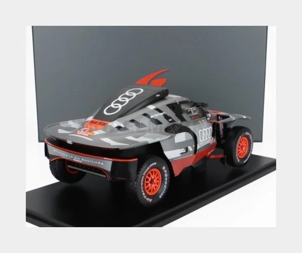 SPARK-MODEL 18S791 AUDI - Q E-TRON RS TEAM AUDI SPORT N 207 RALLY DAKAR 2023 CAR - Immagine 2 di 2
