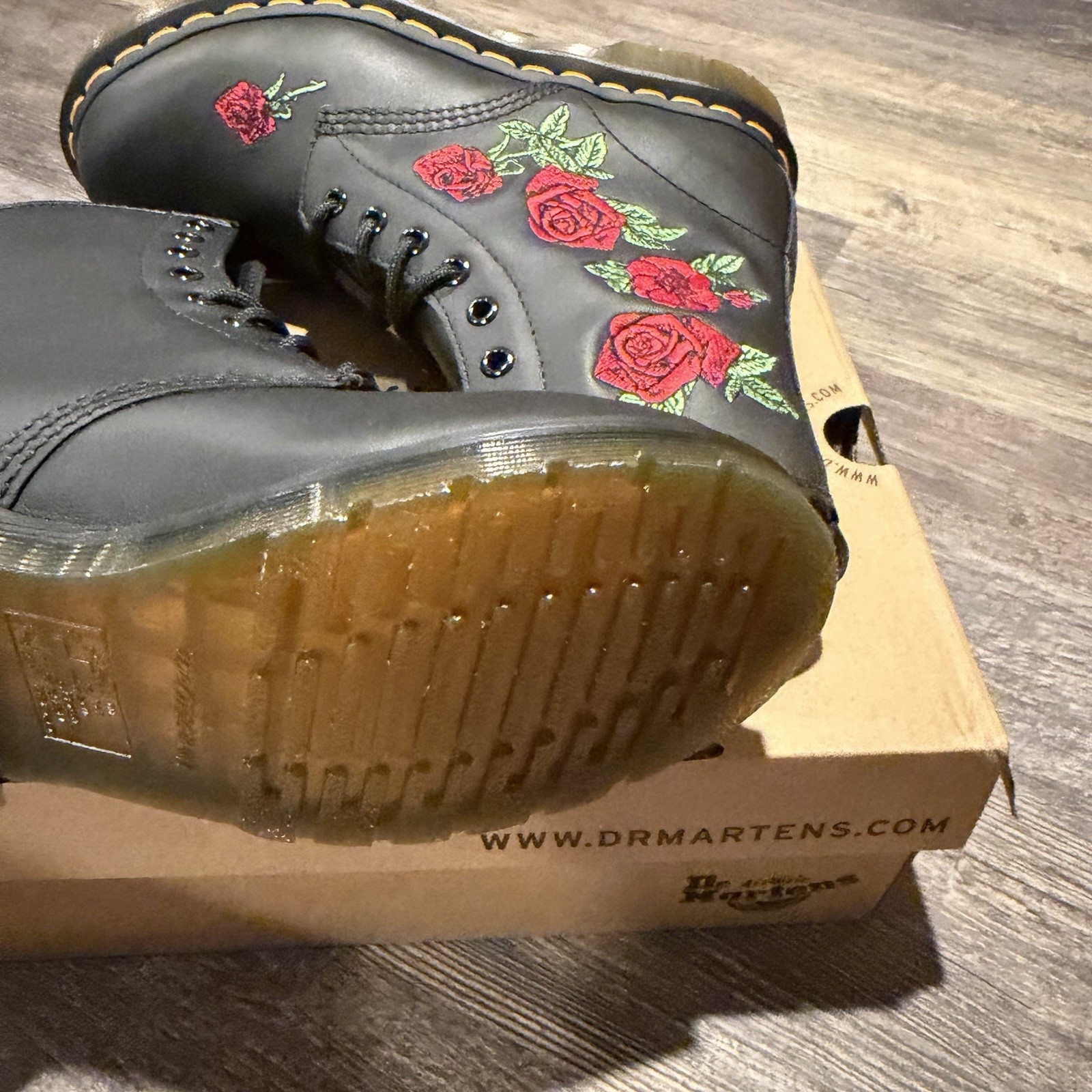 Doc Dr Martens Vonda Mono Shoes Womens Embroidered Size 7 Flower Combat Boots US thumbnail 14