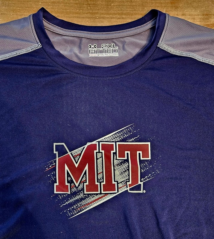 MIT Massachusetts Institute Technology UNDER ARMOUR Blue Shirt heatgear XXL NWT