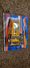 Hot Wheels Power Launcher 2001 Exclusively decorated car included