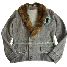 10 Feet Amsterdam Wool Sweater with Detachable Faux Fur Collar