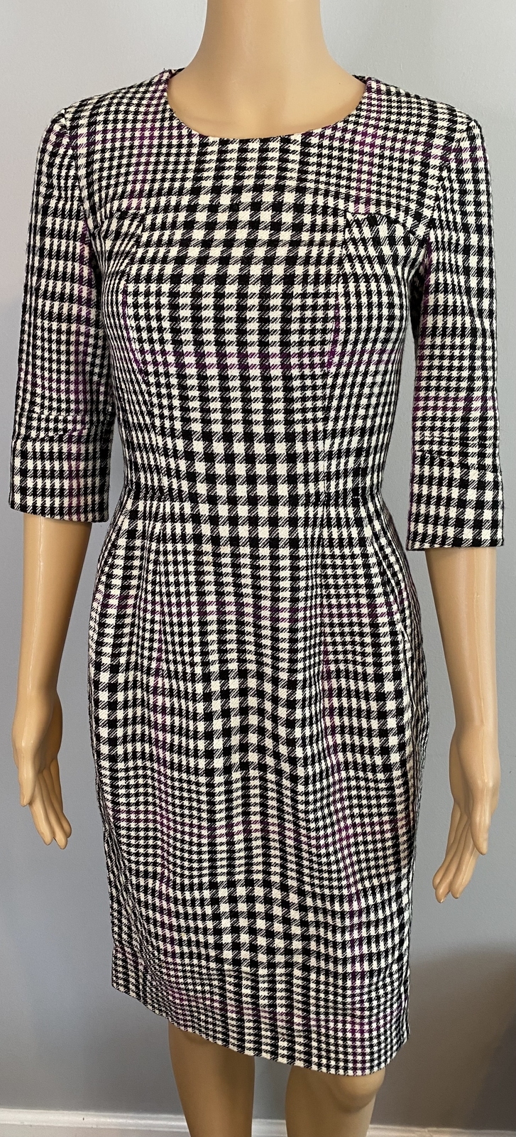 Abito in guaina YVES SAINT LAURENT nero bianco viola sgabello taglia 34