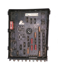 Volkswagen Passat B7 2005-2014 FUSE BOX RELAY  63592777   3C0937125