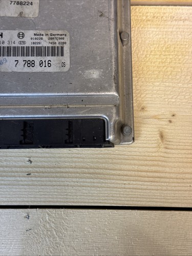 BMW 3 SERIES E46 330 M57 DIESEL ENGINE CONTROL UNIT MODULE ECU ECM 7788016 - Picture 4 of 7