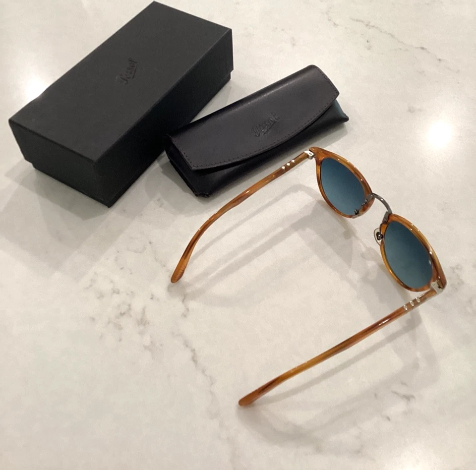 Persol Sunglasses PO3108S Tortoise/Blue Polarized w/Case Hand Made In Italy. - Image 3 of 4