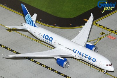 1:400 Gemini Jets United Airlines Boeing 787-9 N61101 100 Years Livery