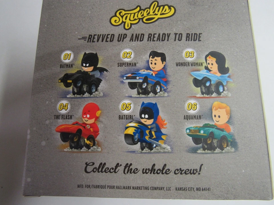 Figura de vinilo coleccionable Hallmark 2016 Superman Squelys sin usar, en caja envío gratuito Foto 3 de 4