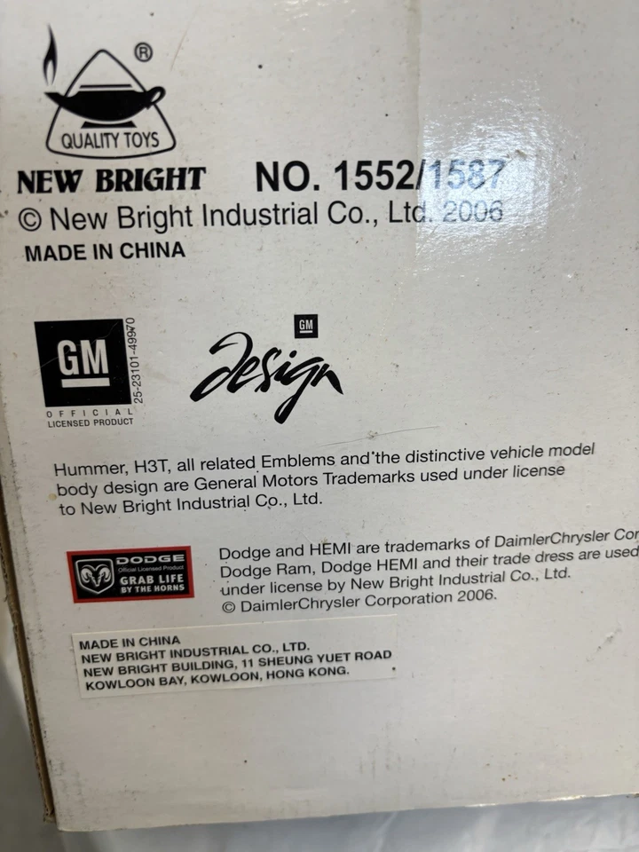 New Bright Hummer H3T 1:15RC Vehicle 1552/1587 Model 2006-20096 27 Me - Image 4 of 4