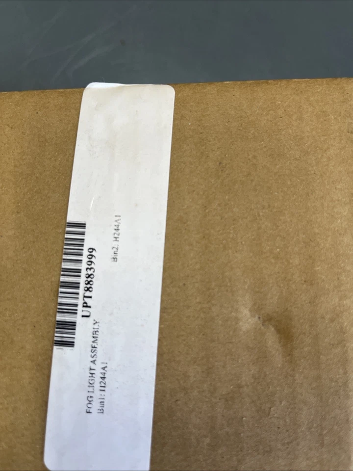 Dorman Fog Lamp Assembly #888-3999 - Image 3 of 3