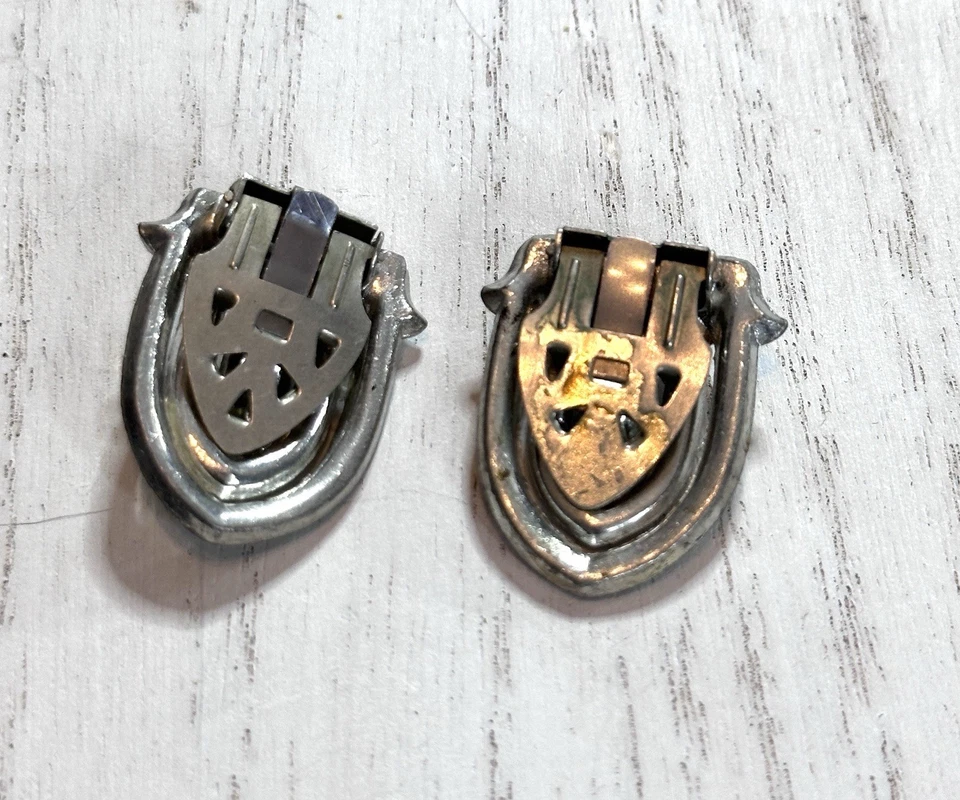 Este es un par de clips de vestido vintage Art Deco con diamantes de imitación Foto 4 de 4