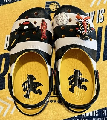  Crocs X McDonald's Hamburglar Classic Clog Black/White  