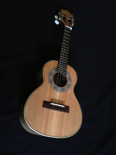 Handgefertigte brasilianische Ukulele - Cavaquinho, neu - Bild 5 von 8