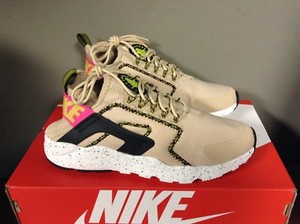 NIKE AIR HUARACHE ULTRA SI Mushroom 